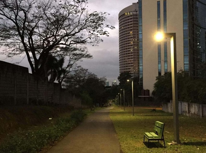 Walk, jog, bike, or play at BGC Greenway Park